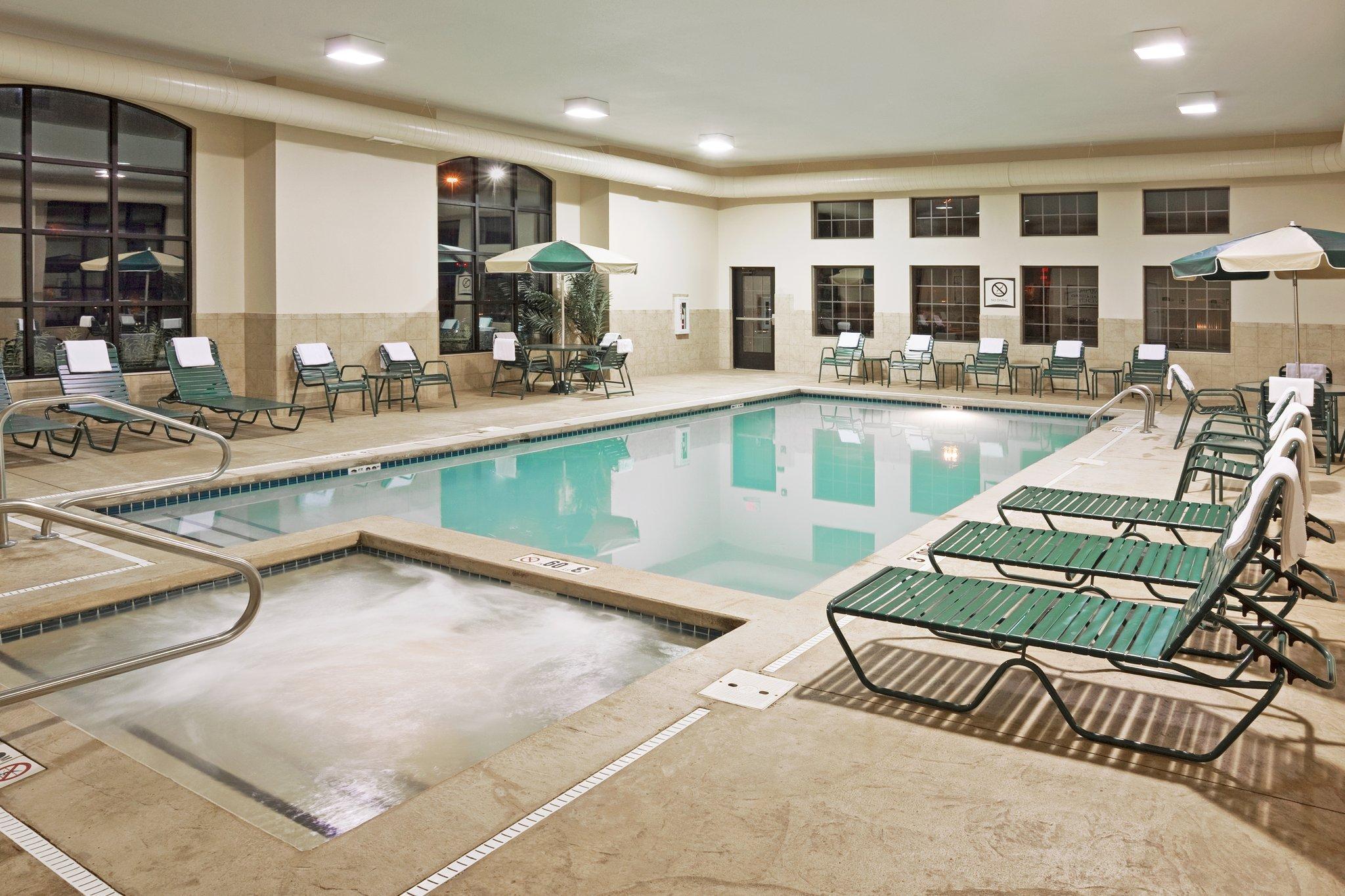 Staybridge Suites Akron-Stow-Cuyahoga Falls By Ihg Dış mekan fotoğraf